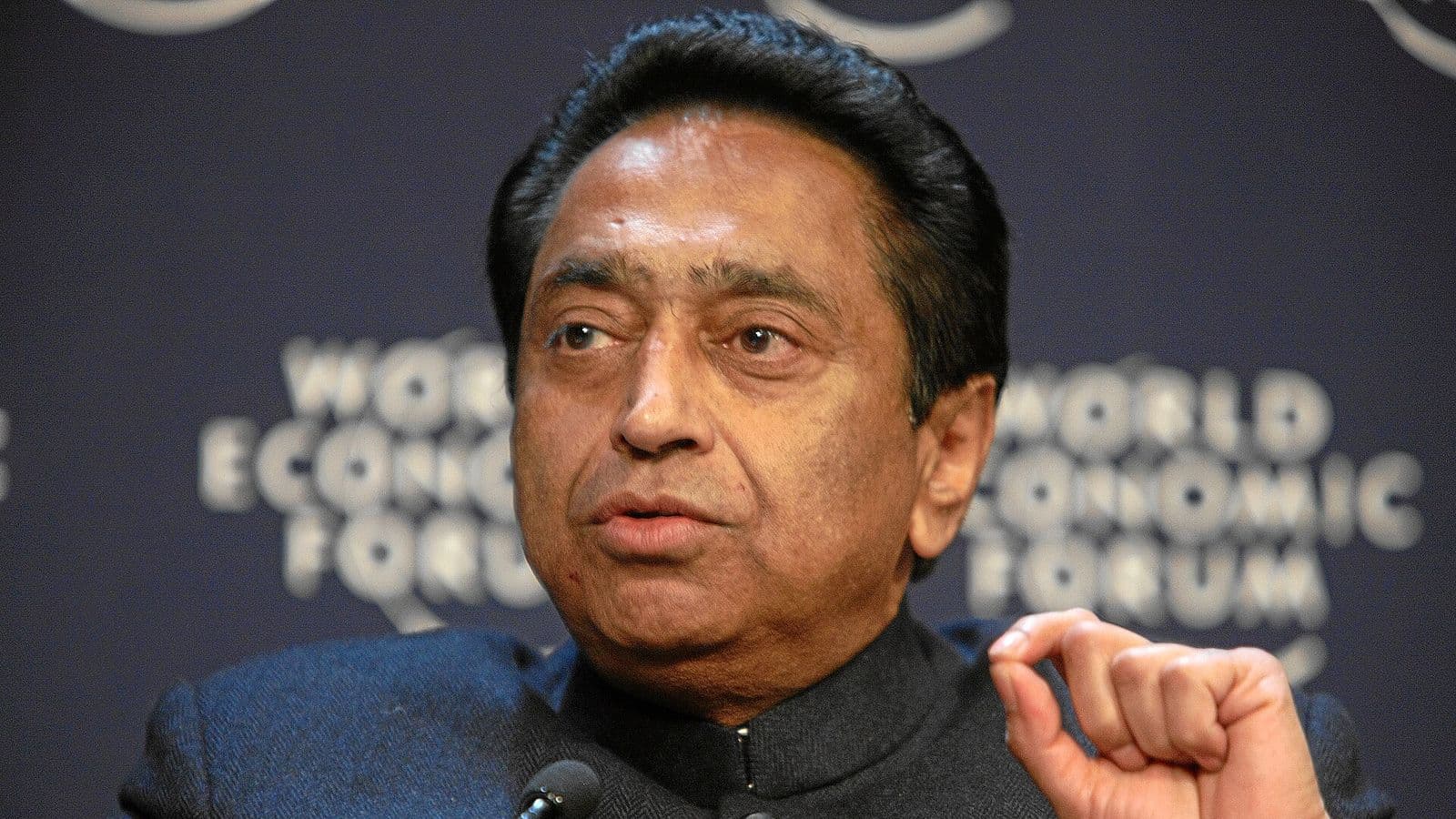 एक मंच पर बोलते कमलनाथ (फ़ाइल फ़ोटो)